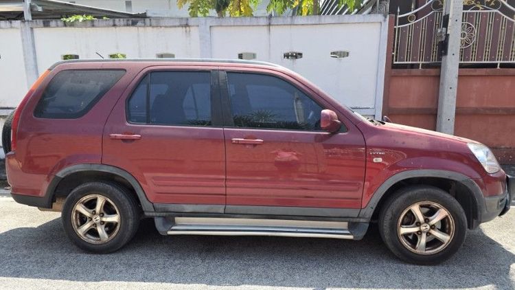 รถ Honda CR-V 2.0 E 4WD สี แดง