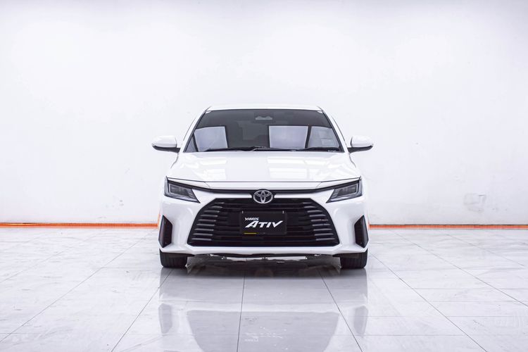 Toyota Yaris ATIV 2022 1.2 Smart Sedan เบนซิน ไม่ติดแก๊ส เกียร์อัตโนมัติ ขาว รูปที่ 4