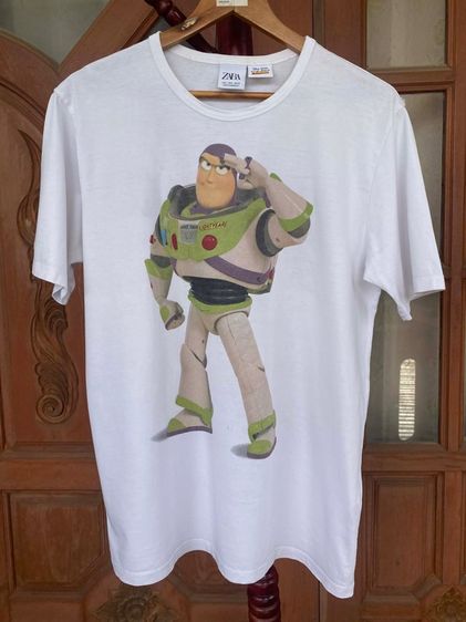 เสื้อ Buzz Lightyear มือสอง