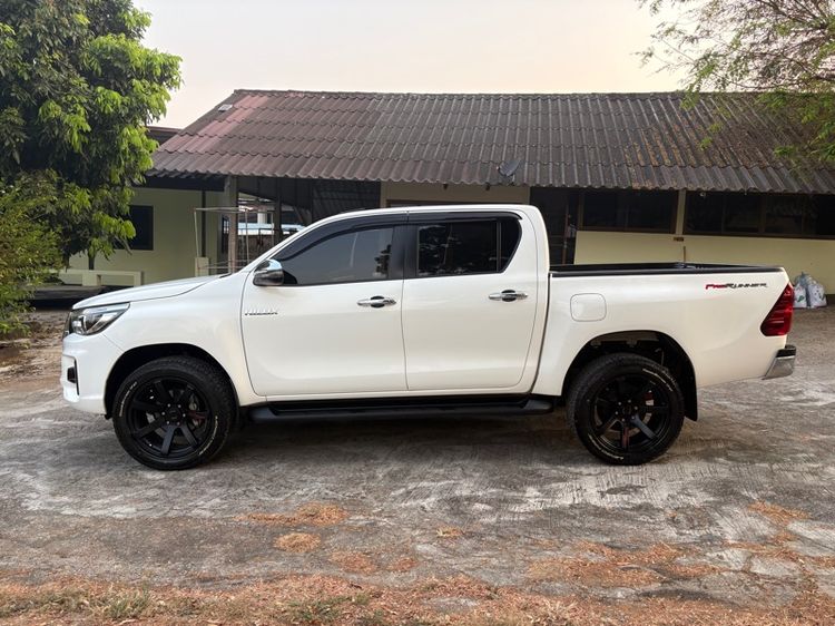 Toyota Hilux Revo 2019 2.4 E Prerunner Pickup ดีเซล เกียร์ธรรมดา ขาว รูปที่ 4