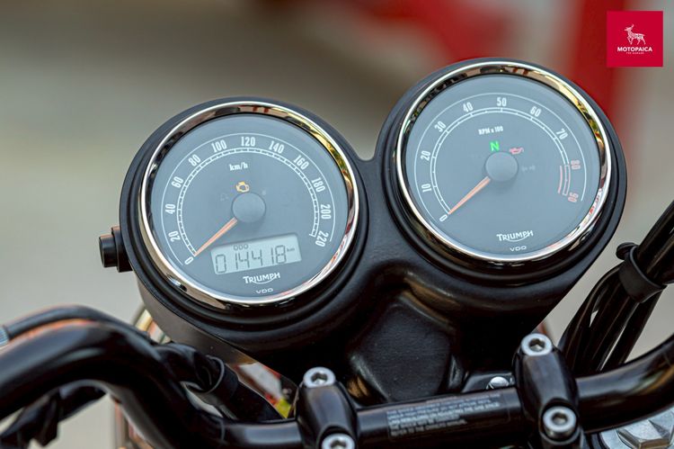 Triumph Bonneville T100 Black ปี2016 วิ่ง14,000Km. โช๊คOhlins  รูปที่ 5