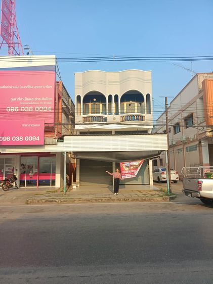 ขายตึกอาคารพาณิชย์พร้อมกิจการรีสอร์ทอำเภอธาตุพนมใกล้วัดธาตุพนมแค่ 200 เมตร รูปที่ 3