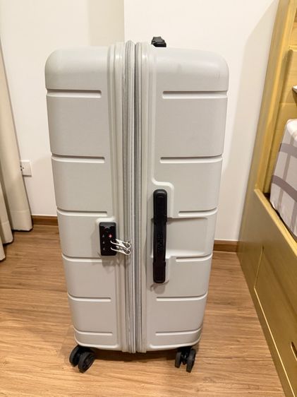 กระเป๋าเดินทาง american tourister แท้ รูปที่ 2