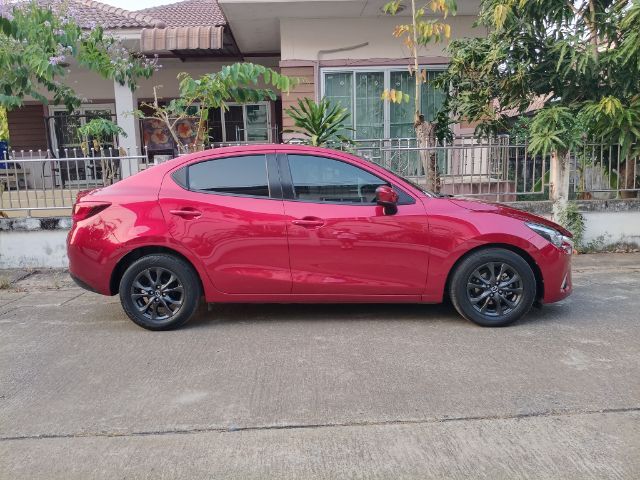 รถ Mazda Mazda 2 1.3 Sports High Connect สี แดง