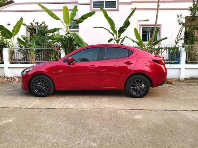 Mazda Mazda 2 2018 1.3 Sports High Connect Sedan เบนซิน ไม่ติดแก๊ส เกียร์อัตโนมัติ แดง รูปที่ 2