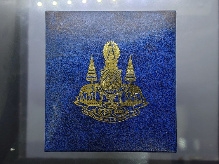 พระโพธิสัตว์อวโลกิเตศวร เจ้าแม่กวนอิม เนื้อเงิน รุ่นฉลองปีกาญจนาภิเษก พิธีพุทธาภิเษก อ.หาดใหญ่ จ.สงขลา ปี2540 พร้อมกล่องเดิม รูปที่ 9