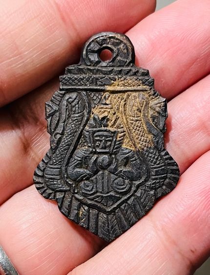 กะลาตาเดียวแกะราหูอมจันทร์