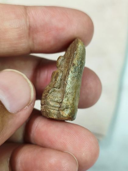 พระคงลำพูน รูปที่ 4