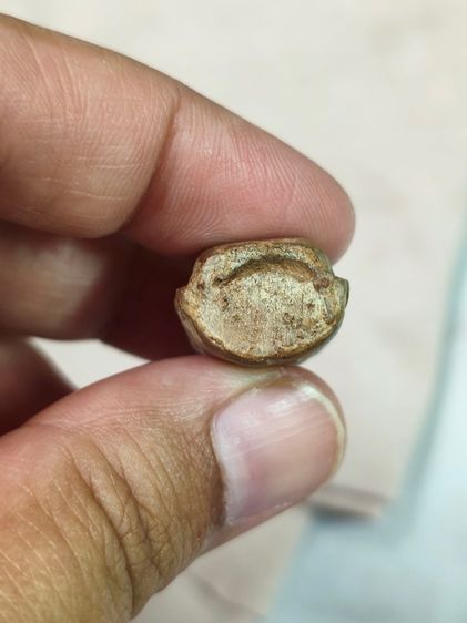 พระคงลำพูน รูปที่ 5