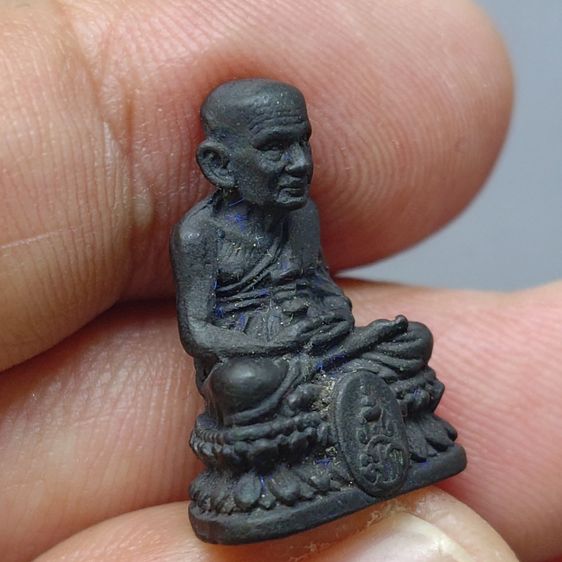 สมเด็จหลวงพ่อทวด วัดช้างให้ ลอยองค์ ม.ว.ก. เนื้อนวะโลหะ ที่ระลึกเฉลิมพระเกียรติ 50 พรรษา พระบรมโอรสาธิราชๆ พุทธาภิเษก ณ วัดพระศรีๆ 2544 พร้อ รูปที่ 5