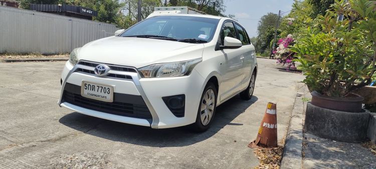 Toyota Yaris 2016 1.2 E Sedan เบนซิน ไม่ติดแก๊ส เกียร์อัตโนมัติ ขาว รูปที่ 4