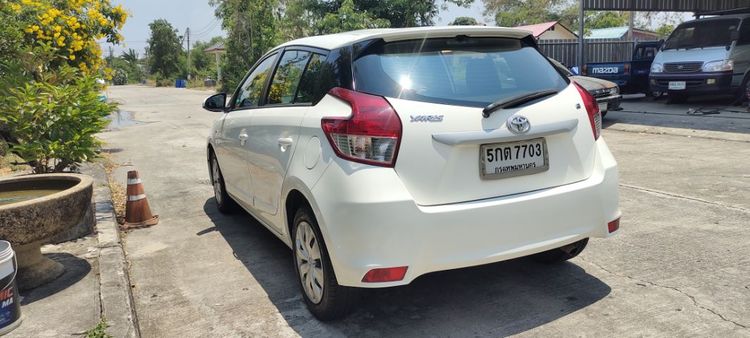 Toyota Yaris 2016 1.2 E Sedan เบนซิน ไม่ติดแก๊ส เกียร์อัตโนมัติ ขาว รูปที่ 3