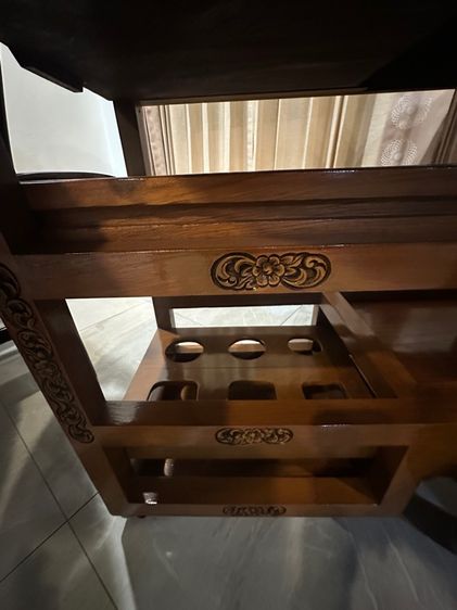 โต๊ะเลื่อนได้แกะสลักอเนกประสงค์ รูปที่ 3