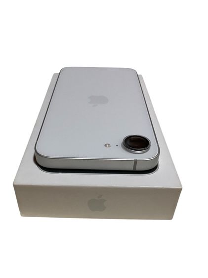 iPhone 16 e รูปที่ 2