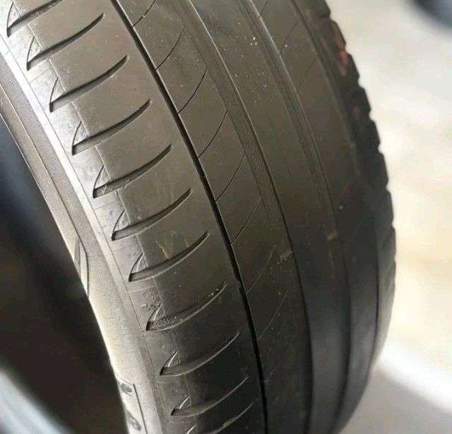 ยางเปอร์เซ็นรถยนต์ 215 50 R18 2เส้น รูปที่ 2