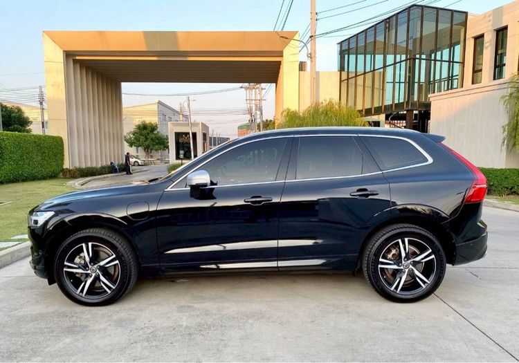 Volvo XC60 2018 2.0 T8 R-Design 4WD Utility-car ปลั๊กอินไฮบริด (PHEV) ไม่ติดแก๊ส เกียร์อัตโนมัติ ดำ รูปที่ 4