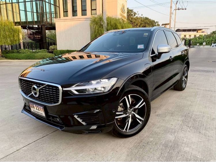 Volvo XC60 2018 2.0 T8 R-Design 4WD Utility-car ปลั๊กอินไฮบริด (PHEV) ไม่ติดแก๊ส เกียร์อัตโนมัติ ดำ รูปที่ 3