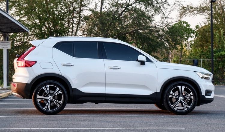 Volvo XC40 2022 Recharge 1.5 T5 Inscription Sedan ปลั๊กอินไฮบริด (PHEV) ไม่ติดแก๊ส เกียร์อัตโนมัติ ขาว รูปที่ 4