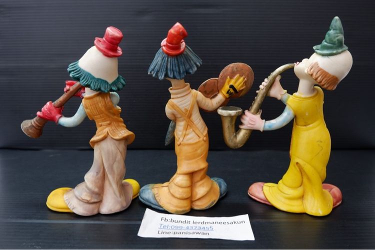 ตุ๊กตาตัวตลกเรซินหล่อแบบวินเทจขนาด 5 นิ้ว 3 ชิ้น เพ้นท์มือ รูปทรงเครื่องดนตรี ผลิตในอิตาลี 990 บาท รูปที่ 2