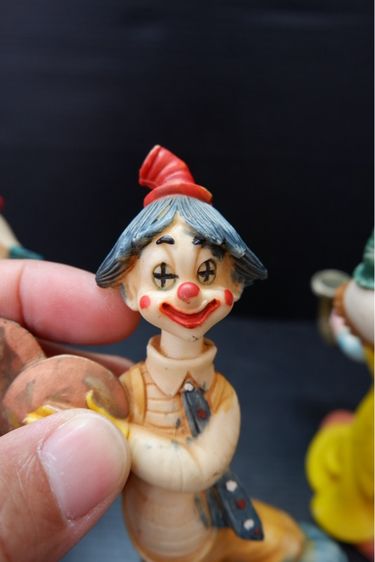 ตุ๊กตาตัวตลกเรซินหล่อแบบวินเทจขนาด 5 นิ้ว 3 ชิ้น เพ้นท์มือ รูปทรงเครื่องดนตรี ผลิตในอิตาลี 990 บาท รูปที่ 8