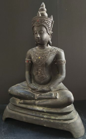 พระทรงเครื่อง ปางสมาธิ 7 นิ้ว ศิลป์สวย รูปที่ 3