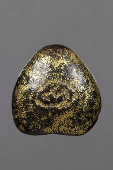 พระเครื่อง รูปที่ 2