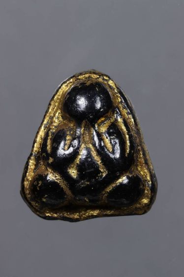 พระเครื่อง รูปที่ 2