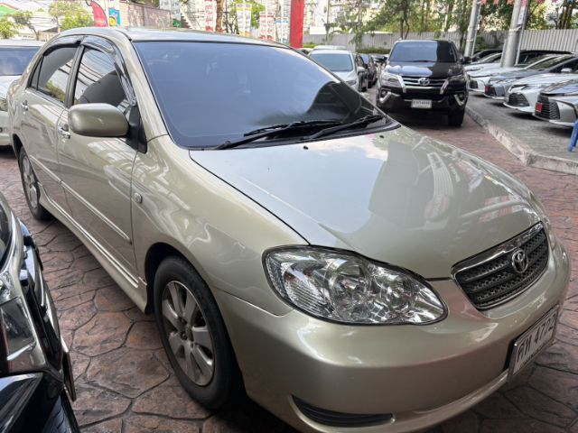 รถ Toyota Altis 1.6 E สี บรอนซ์ทอง