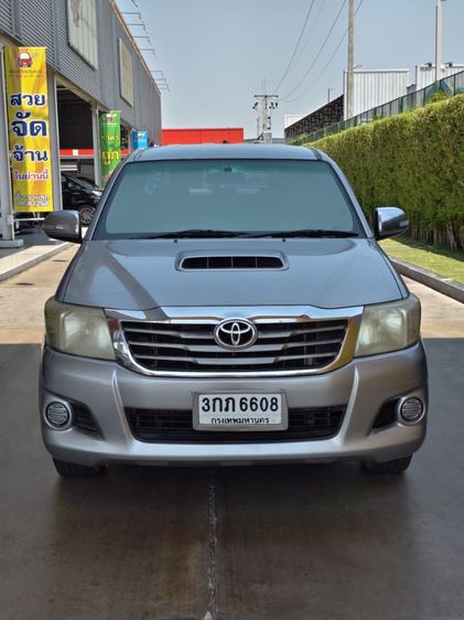 Toyota Hilux Vigo 2014 2.5 J Pickup เบนซิน ไม่ติดแก๊ส เกียร์ธรรมดา บรอนซ์เงิน รูปที่ 2