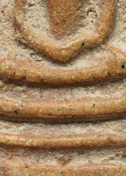 พระบ้านเก่าเก็บ เนื้อออกสีเหลืองเทียนไข สวย ผิวพระเดิมๆ พระสมเด็จวัดระฆัง พิมพ์ใหญ่ รูปที่ 14