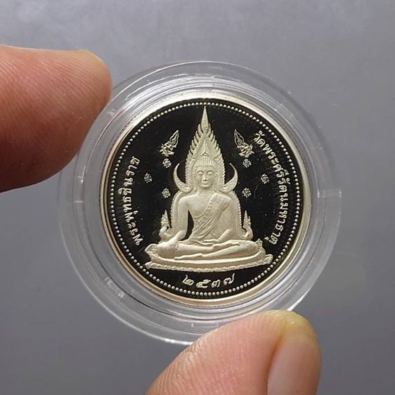 พระพุทธชินราช 2 หน้า รุ่นเสาร์ 5 เนื้อเงินขัดเงา บล็อกนอก พิมพ์เล็ก วัดพระศรีรัตนมหาธาตุๆ ปี 2537 พร้อมกล่องเดิม สภาพสวย รูปที่ 3