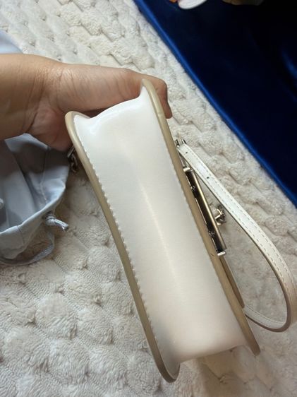 กระเป๋า charles and keith รูปที่ 8