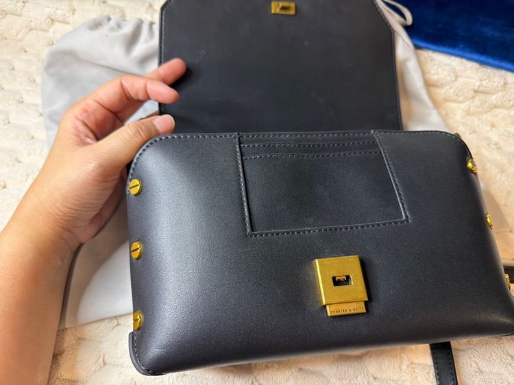 กระเป๋า charles and keith รูปที่ 7