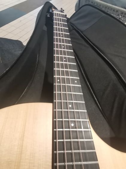 กีต้าร์​โปร่งไฟฟ้า รูปที่ 4