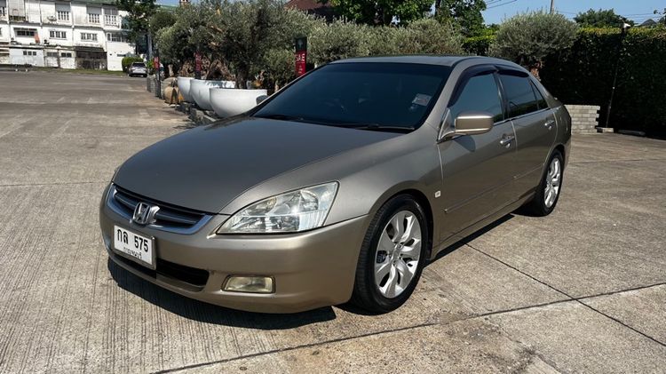 รถ Honda Accord 2.4 EL i-VTEC สี บรอนซ์ทอง