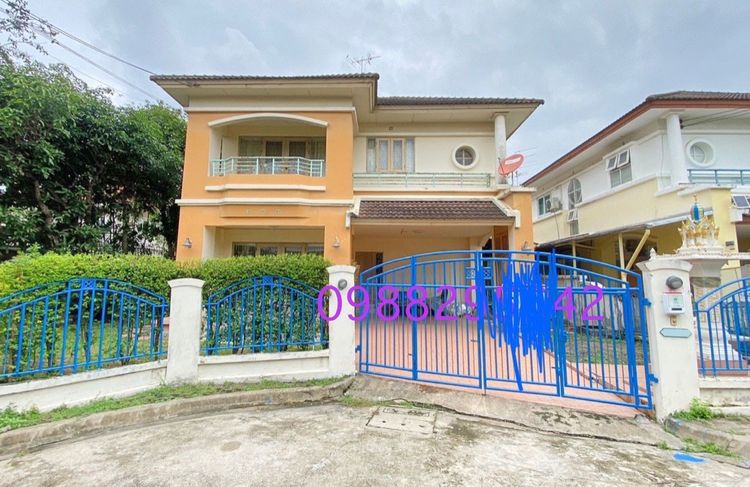 Land and Houses มีบางส่วน สร้างเสร็จก่อน 2010 ขายบ้าน ติด MRT. เจ้าของขายเอง0648296565