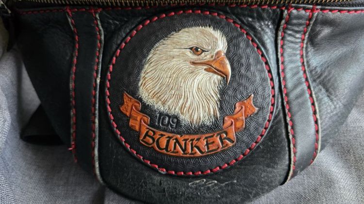 กระเป๋าคาดเอวหนังแท้ BUNKER 109 