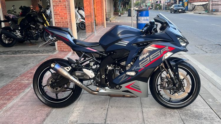 Ninja ZX-25R จดปี 22 ไมล์ 3902 km.