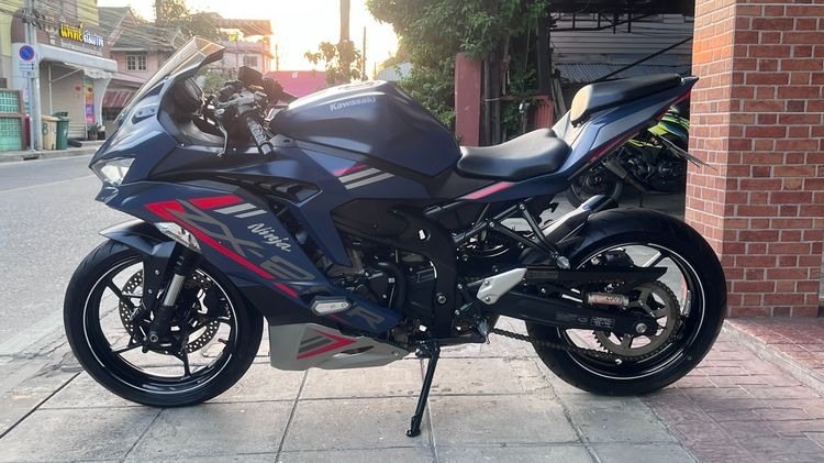 Ninja ZX-25R จดปี 22 ไมล์ 3902 km. รูปที่ 2