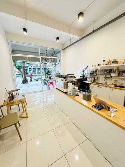 เช่าอาคารพาณิชย์ติดถนนใหญ่ลาดหญ้า ใกล้วงเวียนใหญ่ Icon Siam รูปที่ 2