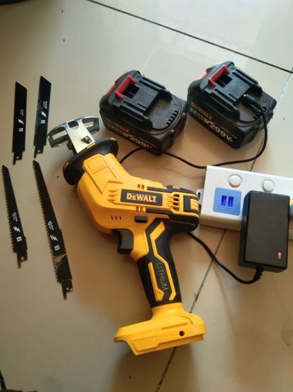 เลื่อยชักdewalt ไร้สาย อุปกรณ์ครบ แบต2ก้อนพร้อที่ชาร์จ รูปที่ 4