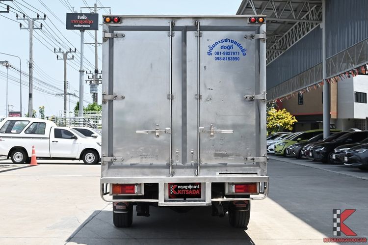 Toyota Hilux Revo 2023 2.4 Entry Pickup ดีเซล ไม่ติดแก๊ส เกียร์ธรรมดา ขาว รูปที่ 4