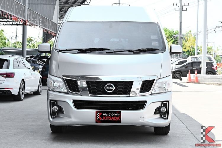 Nissan Urvan 2014 2.5 NV350 Van ดีเซล ไม่ติดแก๊ส เกียร์ธรรมดา บรอนซ์เงิน รูปที่ 2