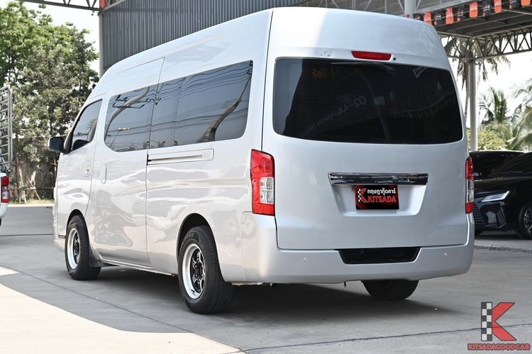 Nissan Urvan 2014 2.5 NV350 Van ดีเซล ไม่ติดแก๊ส เกียร์ธรรมดา บรอนซ์เงิน รูปที่ 3