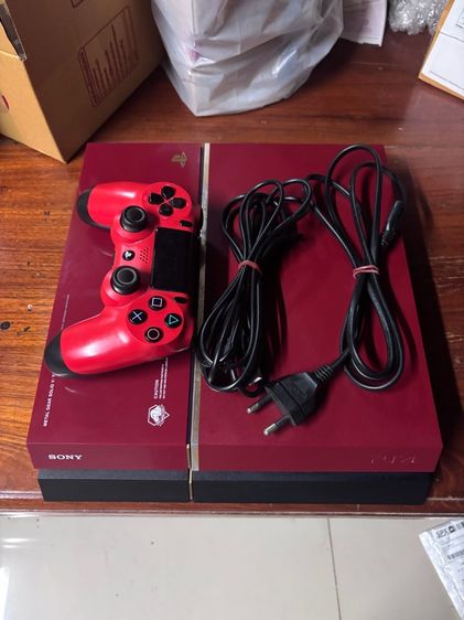 เครื่องเล่นเกมส์ Ps4