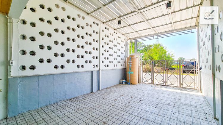 มีบางส่วน ขาย ทาวน์เฮ้าส์ 2ชั้น ย่านหนองจอก คู้ขวา มบ.สินอนันต์ ถ.เลียบวารี55 เดินทางง่าย ใกล้แหล่งอำนวยความสะดวกครบครัน รูปที่ 2