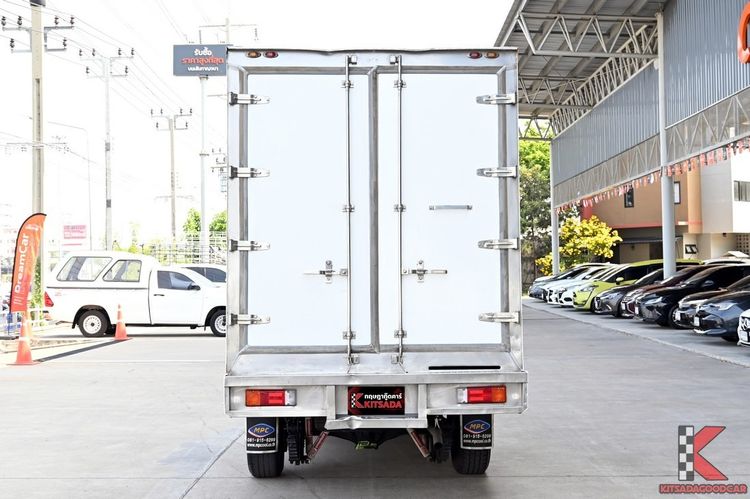 Toyota Hilux Revo 2025 2.4 Entry Pickup ดีเซล ไม่ติดแก๊ส เกียร์ธรรมดา ขาว รูปที่ 4