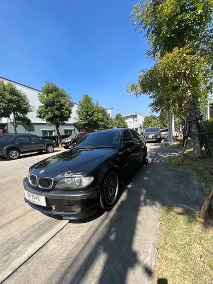 BMW Series 3 2003 318i Sedan เบนซิน ไม่ติดแก๊ส เกียร์อัตโนมัติ ดำ รูปที่ 2