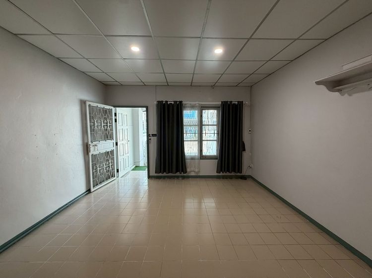 ทาวน์เฮ้าส์ต่่อเติมพร้อมอยู่