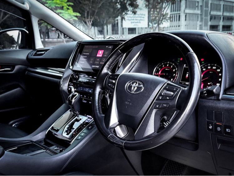 Toyota Alphard 2022 2.5 S C-Package Van เบนซิน ไม่ติดแก๊ส เกียร์อัตโนมัติ ขาว รูปที่ 2